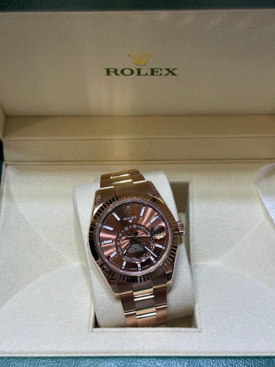 Rolex Skydweller - (Chocolate) - View 1