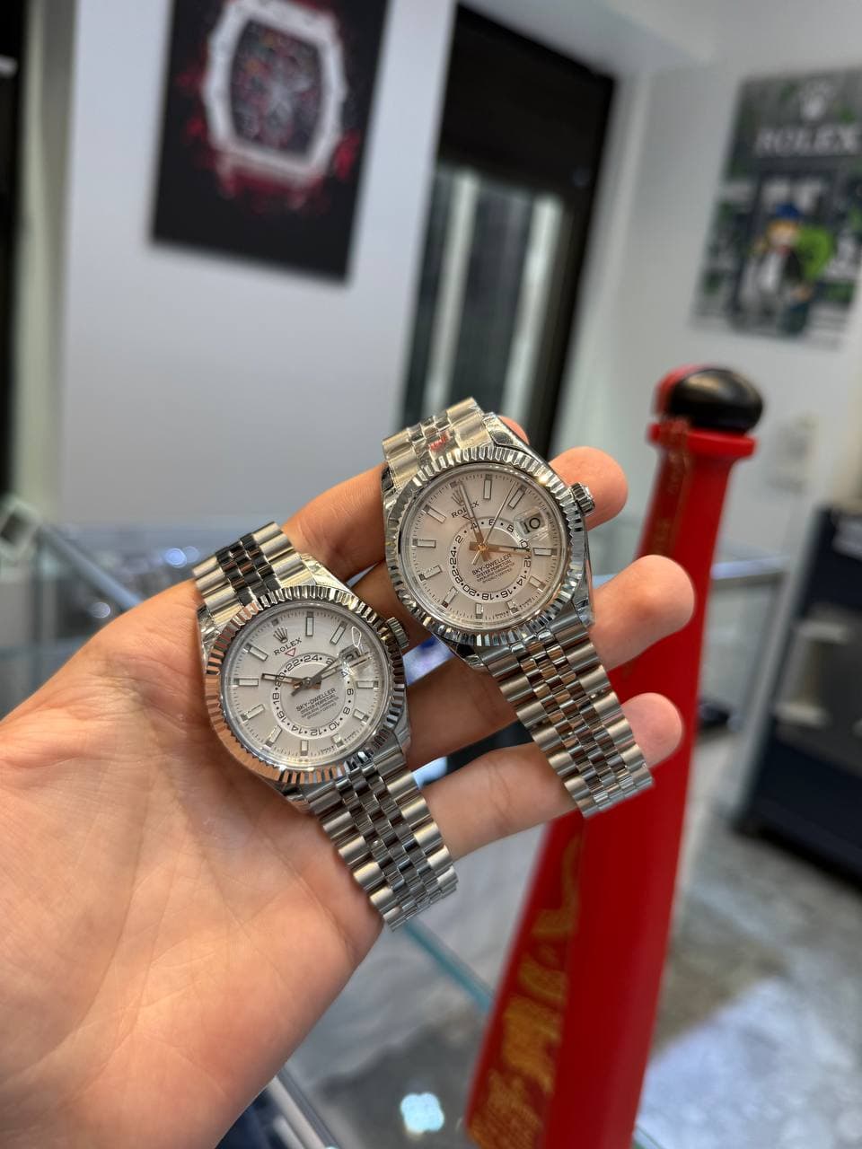 Rolex Skydwellers White Gold - View 1